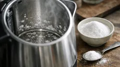 電気ケトルの白い斑点の正体は水あか、クエン酸で落とす簡単掃除術